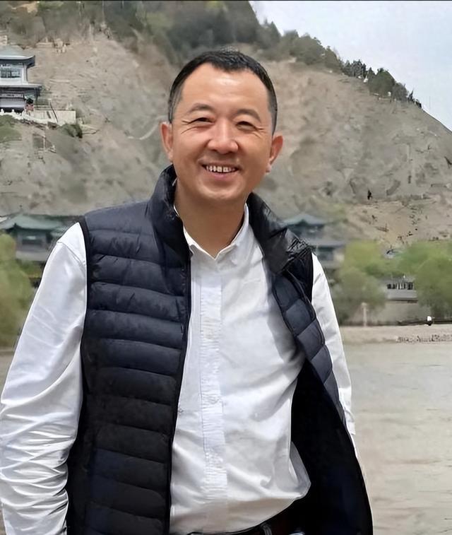 族事业”曝光妻子追随儿子成关键人物pg电子中国辞官南下!陈行甲“家(图10) 族事业”曝光妻子追随儿子成关键人物pg电子中国辞官南下!陈行甲“家(图10)