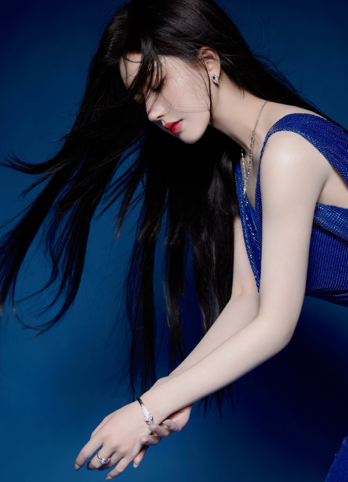 观看入口不卡 MBA智库pg电子平台免费AV大片